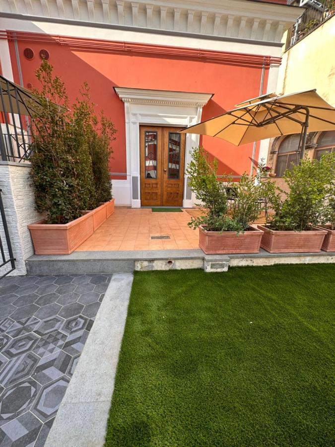 Zara Palace - Tasso Scafati Luaran gambar