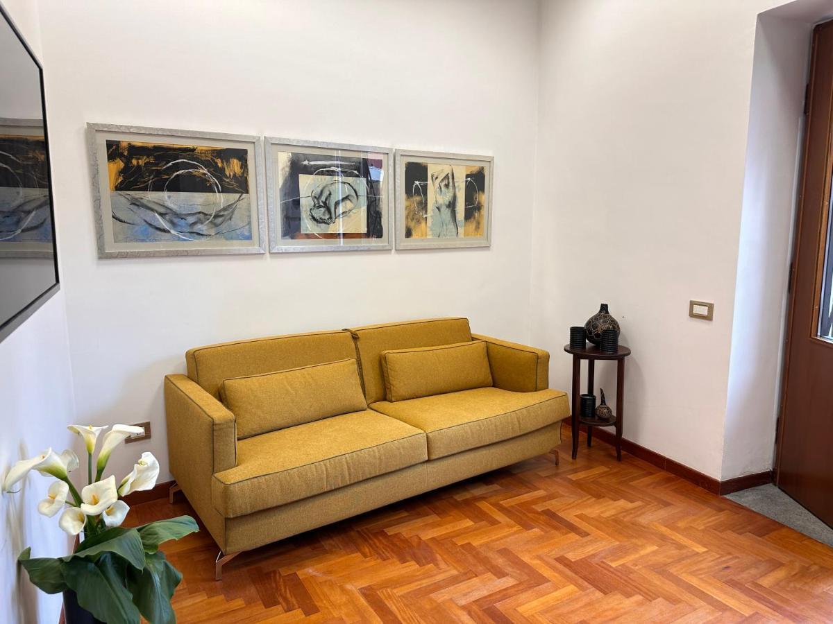 Zara Palace - Tasso Scafati Luaran gambar