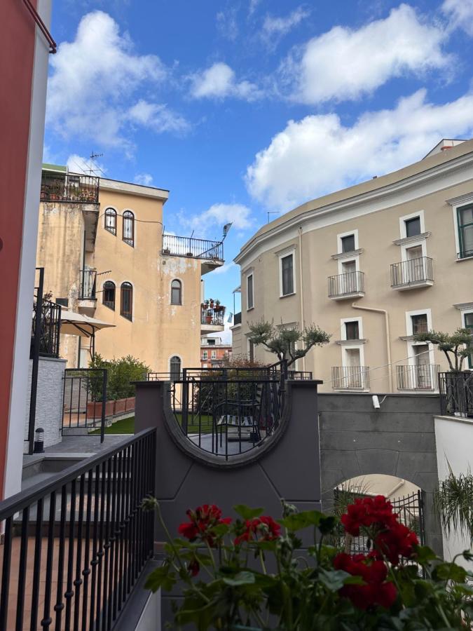 Zara Palace - Tasso Scafati Luaran gambar